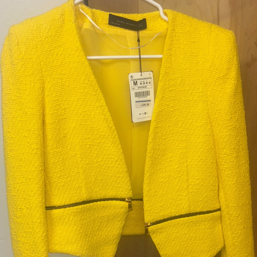 Zara Women's Vibrant Yellow Blazer